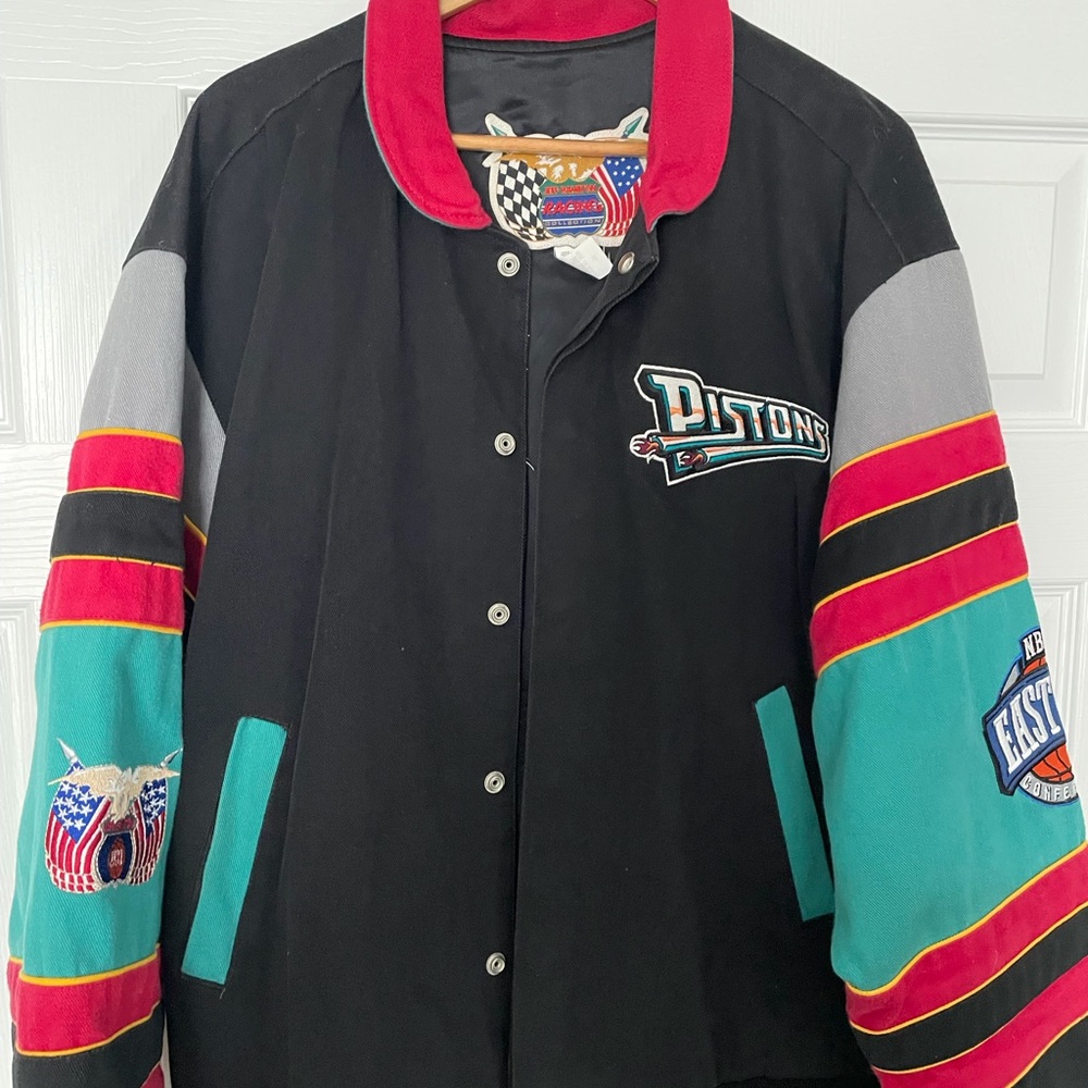 Detroit Pistons nylon jacket